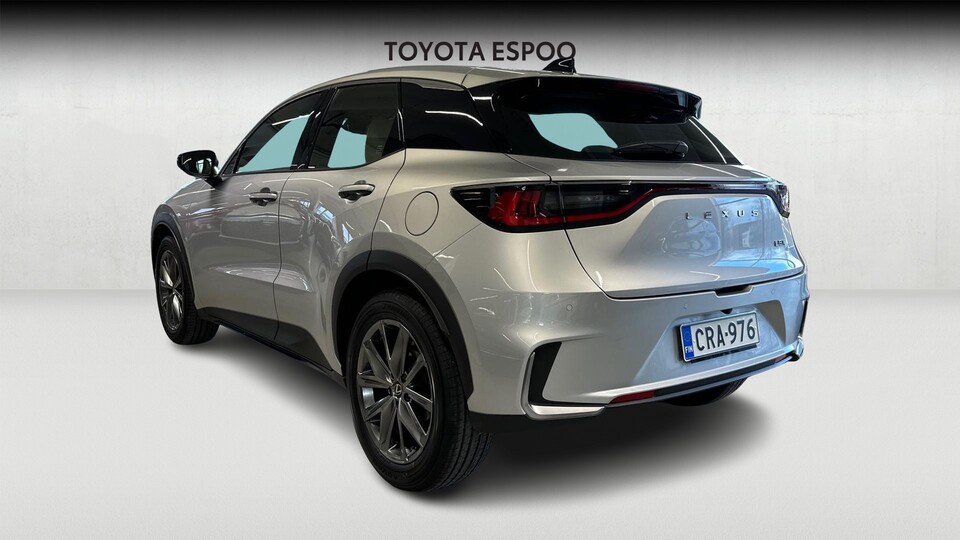 Lexus LBX vaihtoauto