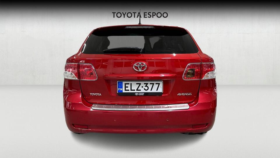 Toyota Avensis vaihtoauto