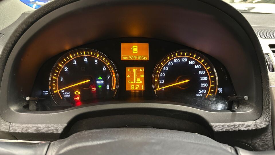 Toyota Avensis vaihtoauto