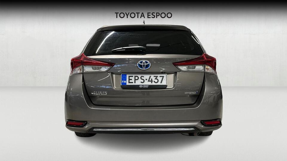Toyota Auris vaihtoauto
