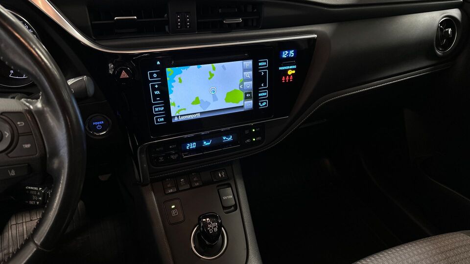 Toyota Auris vaihtoauto