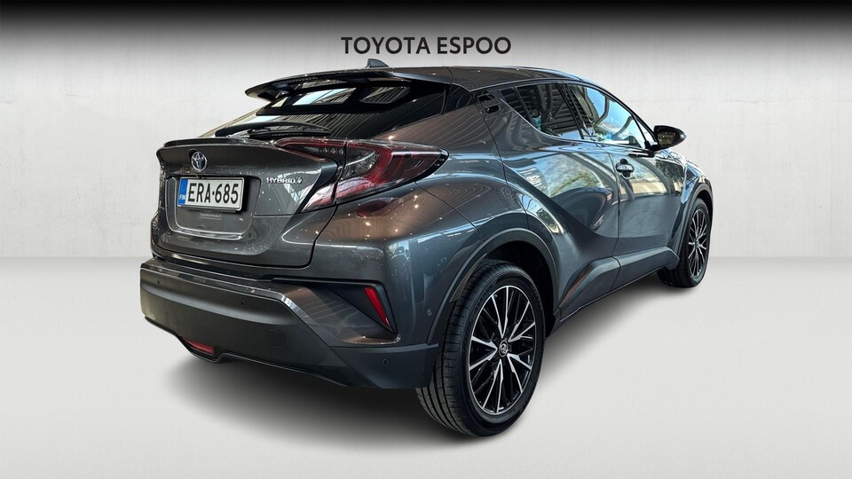 Toyota C-HR vaihtoauto