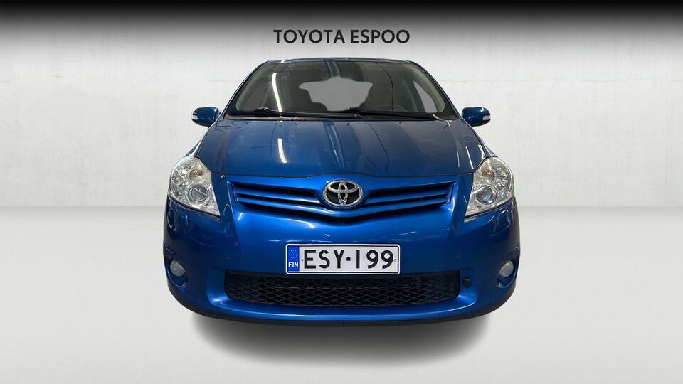 Toyota Auris vaihtoauto