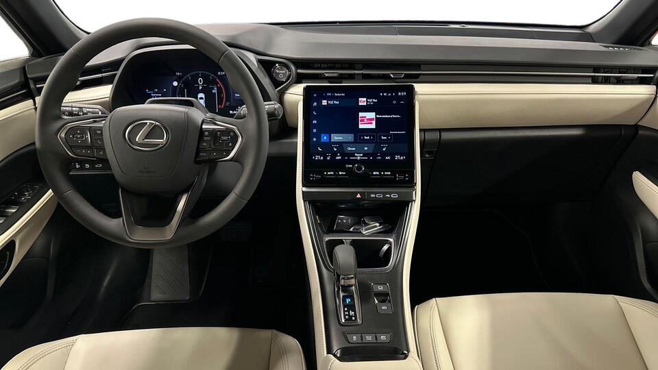 Lexus LBX vaihtoauto