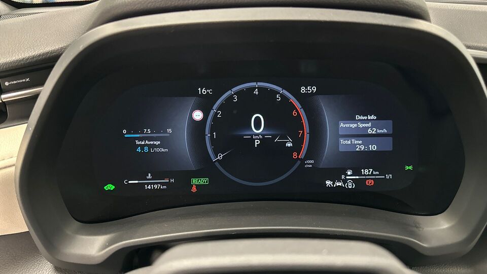 Lexus LBX vaihtoauto