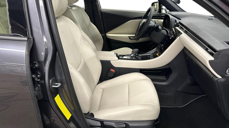 Lexus LBX vaihtoauto