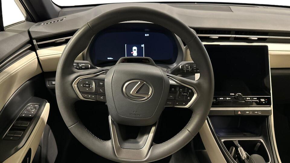 Lexus LBX vaihtoauto