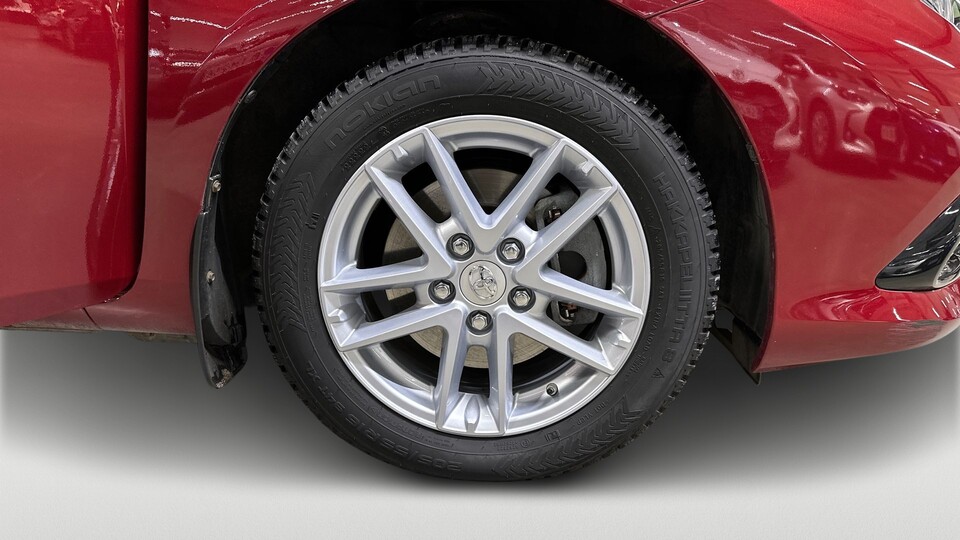 Toyota Auris vaihtoauto