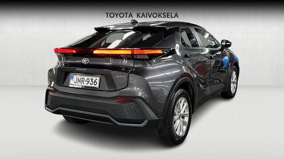Toyota C-HR vaihtoauto