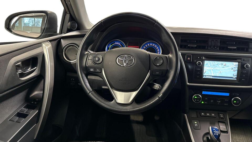 Toyota Auris vaihtoauto