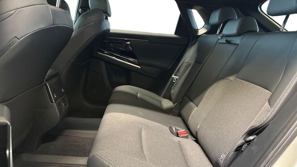 Toyota bZ4X vaihtoauto