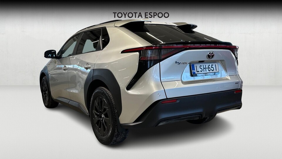 Toyota bZ4X vaihtoauto