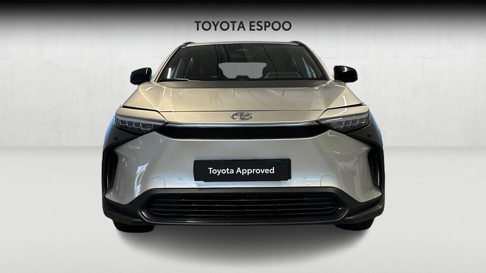 Toyota bZ4X vaihtoauto