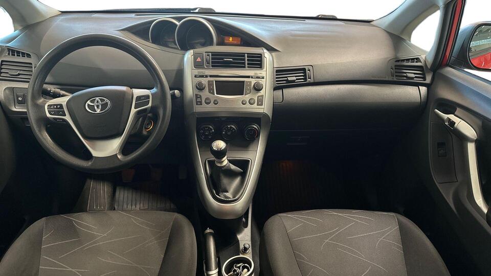 Toyota Verso vaihtoauto