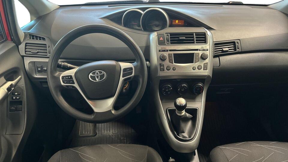 Toyota Verso vaihtoauto