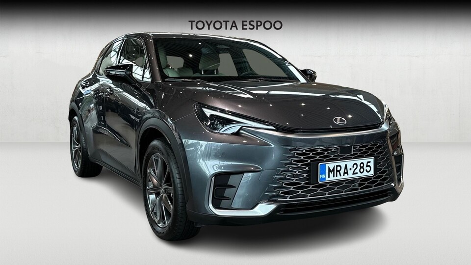 Lexus LBX vaihtoauto