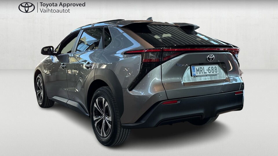 Toyota bZ4X vaihtoauto