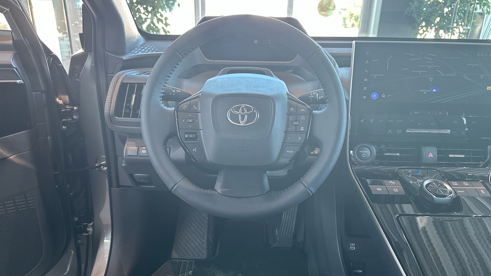 Toyota bZ4X vaihtoauto