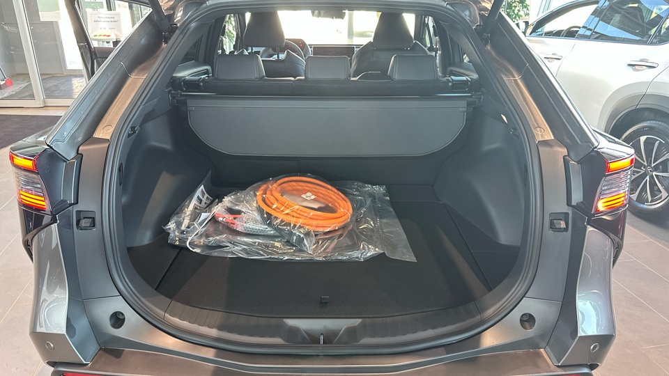 Toyota bZ4X vaihtoauto