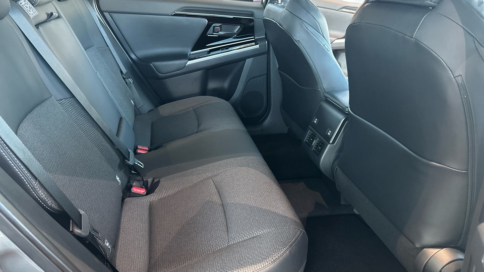 Toyota bZ4X vaihtoauto