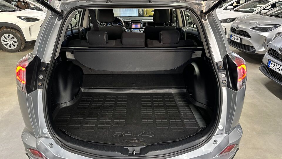 Toyota RAV4 vaihtoauto