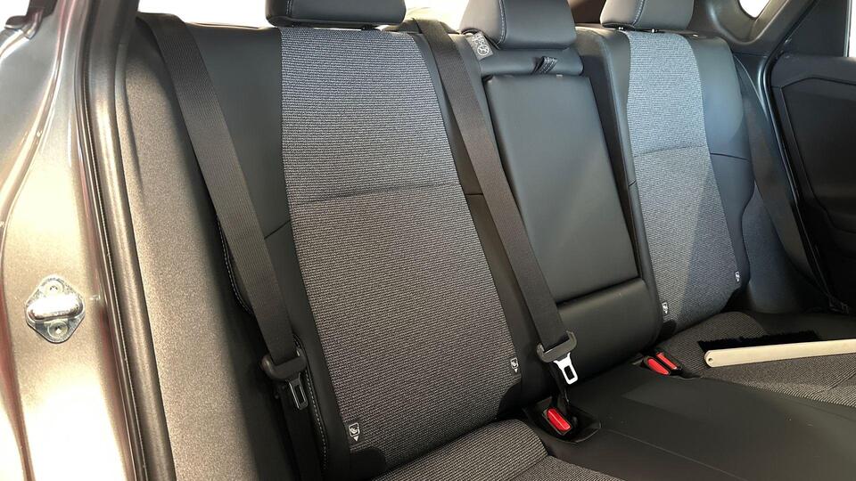 Toyota bZ4X vaihtoauto