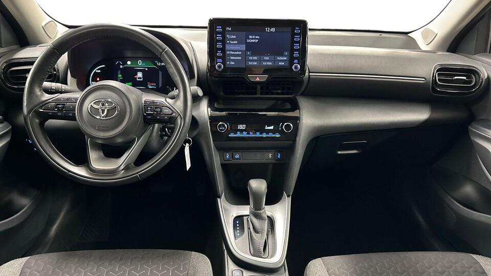 Toyota Yaris Cross vaihtoauto