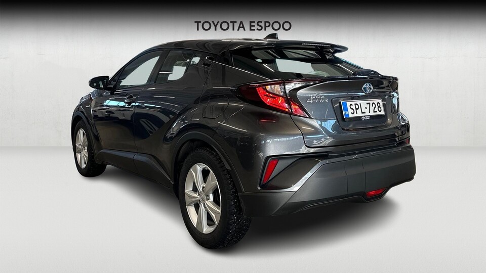 Toyota C-HR vaihtoauto