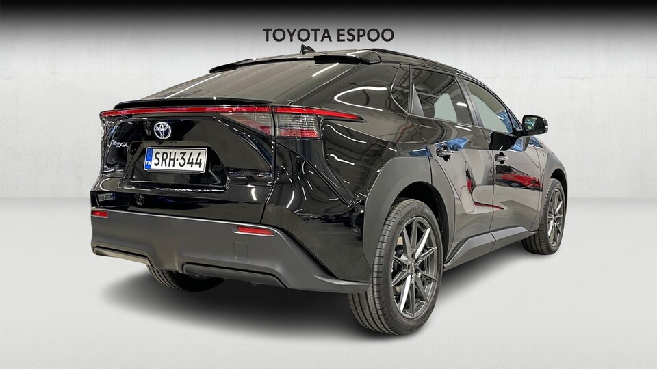 Toyota bZ4X vaihtoauto