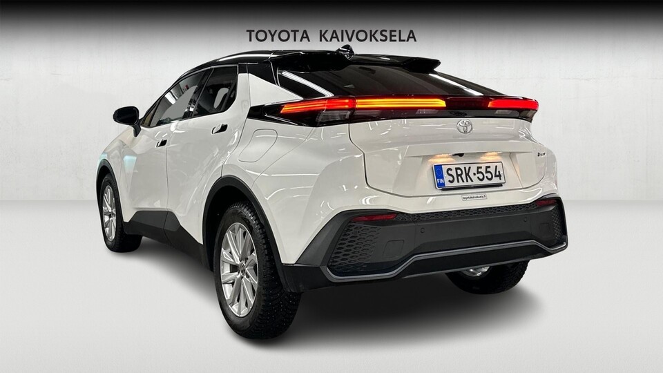 Toyota C-HR vaihtoauto