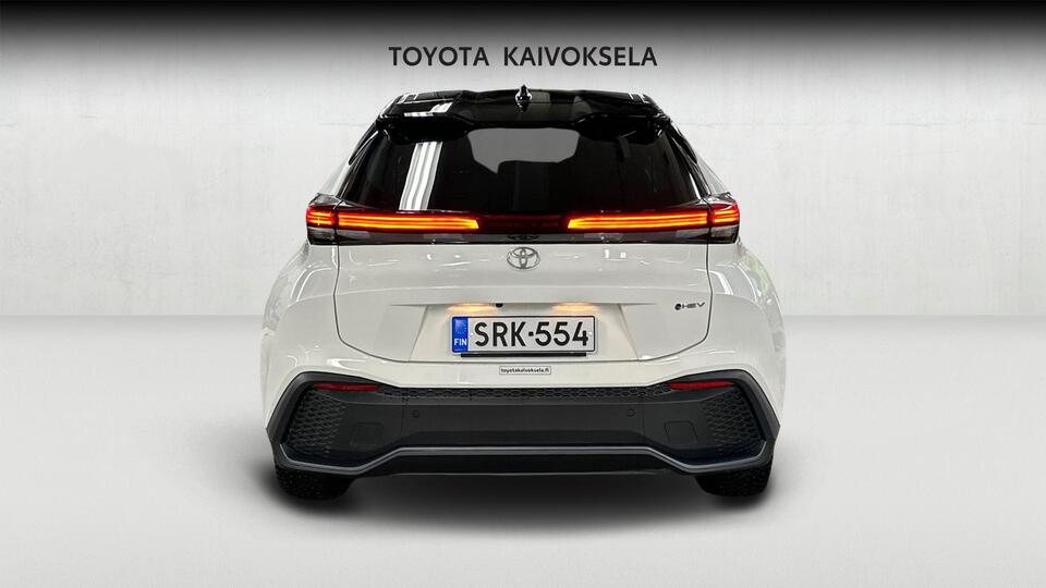 Toyota C-HR vaihtoauto