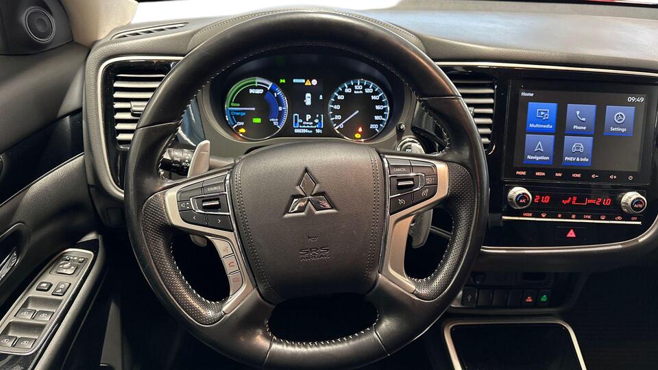 Mitsubishi Outlander PHEV vaihtoauto