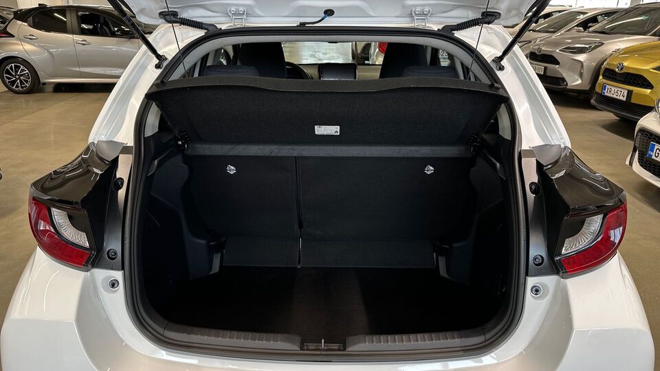 Toyota Yaris vaihtoauto