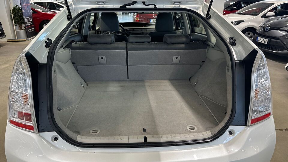 Toyota Prius vaihtoauto