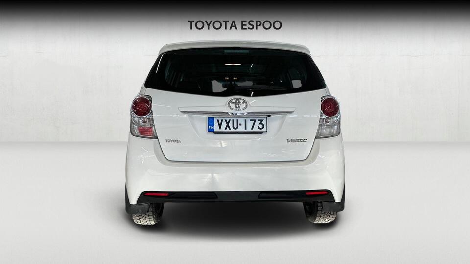 Toyota Verso vaihtoauto