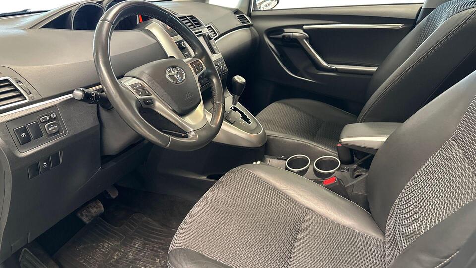 Toyota Verso vaihtoauto