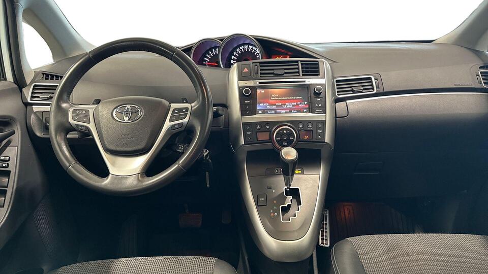 Toyota Verso vaihtoauto