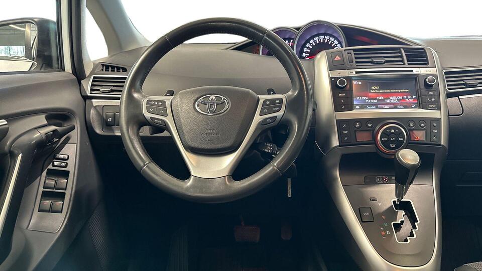 Toyota Verso vaihtoauto