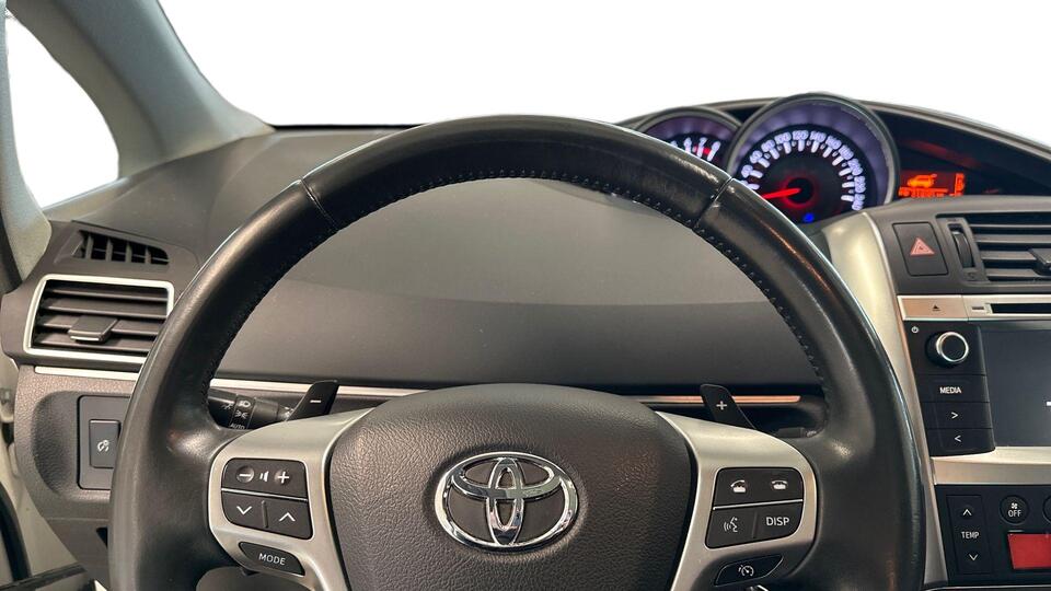 Toyota Verso vaihtoauto