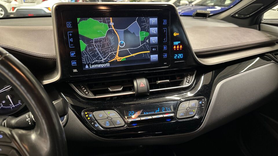 Toyota C-HR vaihtoauto