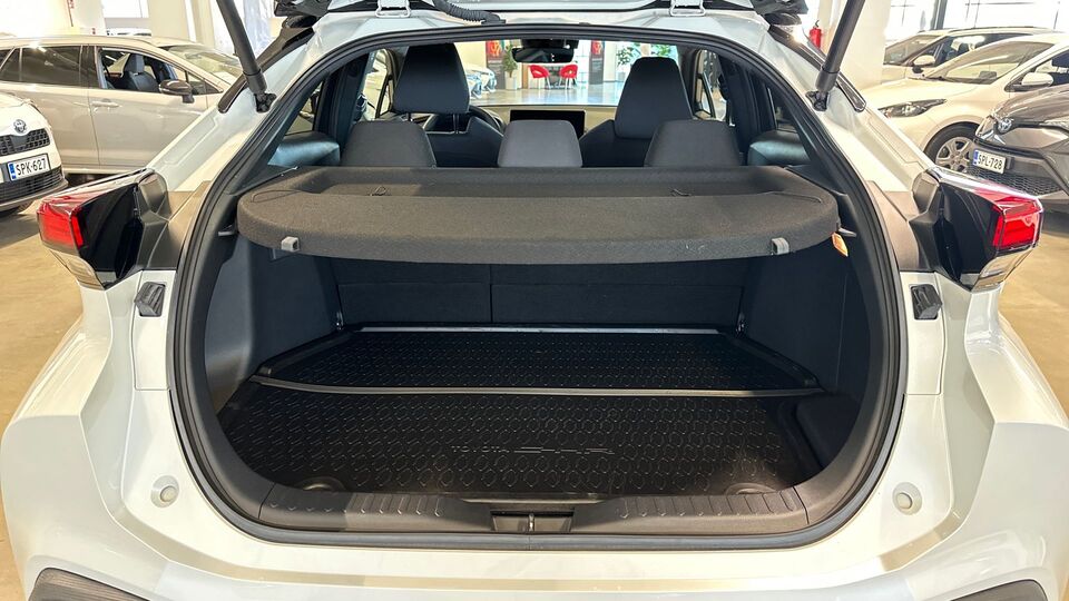 Toyota C-HR vaihtoauto