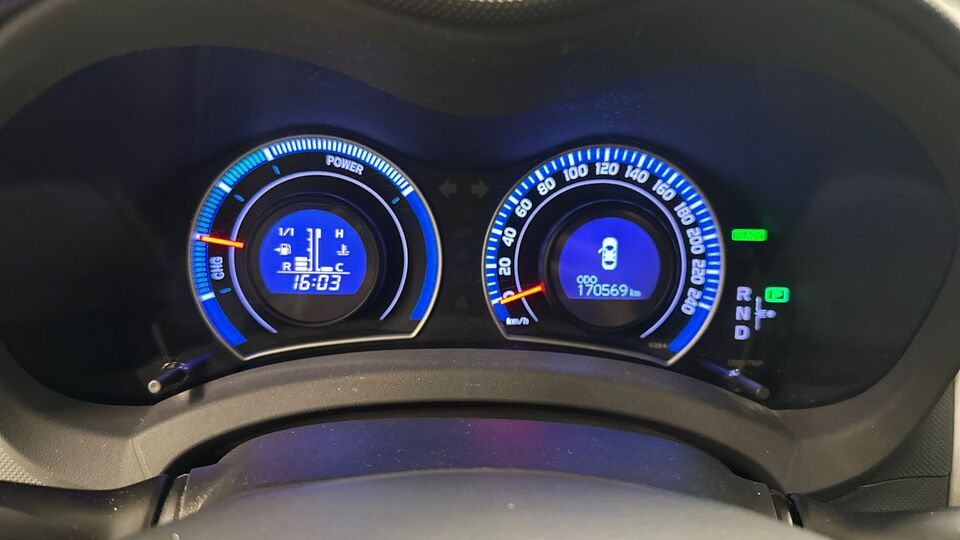 Toyota Auris vaihtoauto