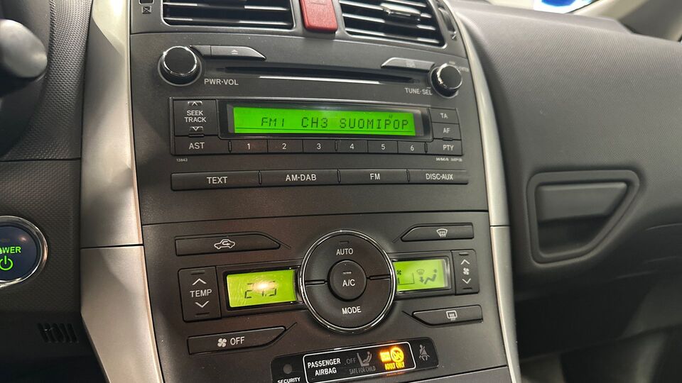 Toyota Auris vaihtoauto