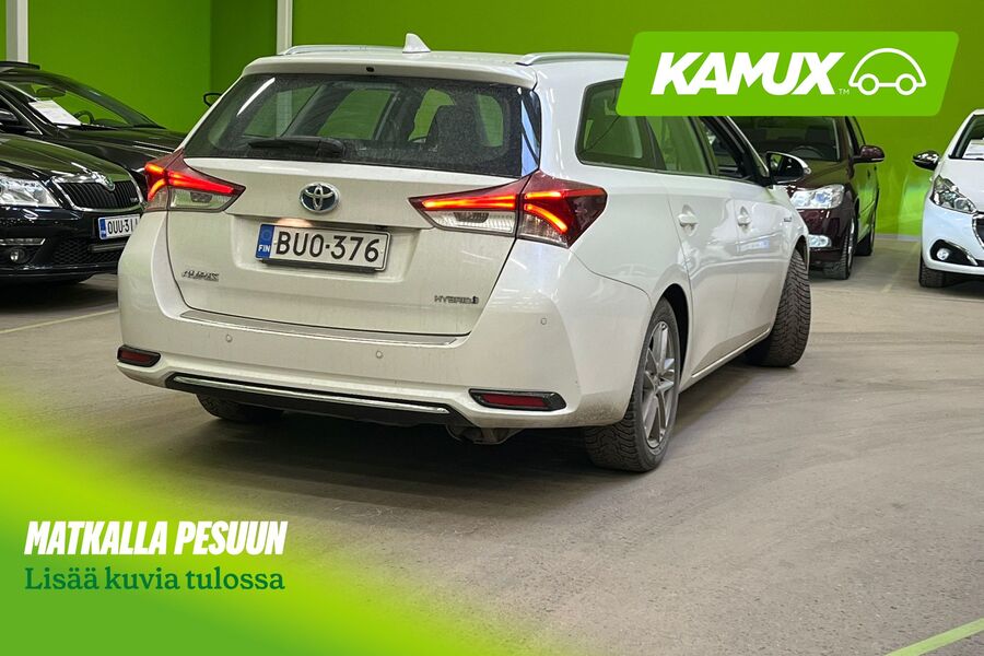 Toyota Auris vaihtoauto