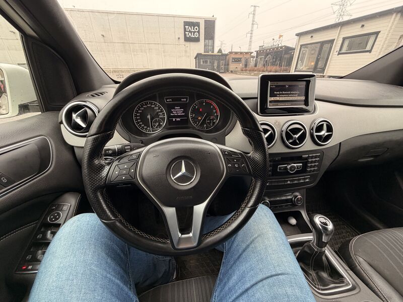 Mercedes-Benz B vaihtoauto