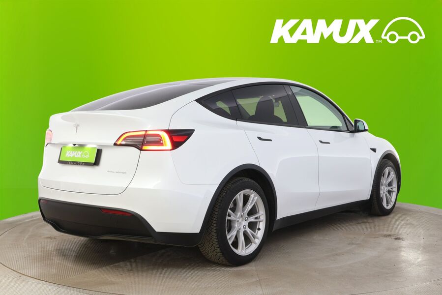 Tesla Model Y vaihtoauto