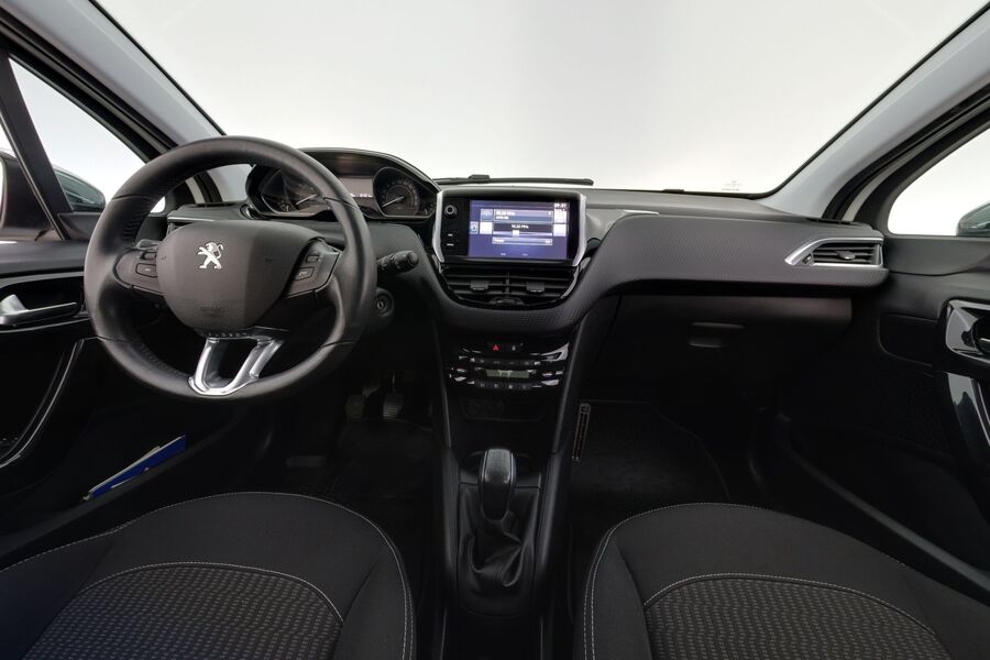 Peugeot 208 vaihtoauto