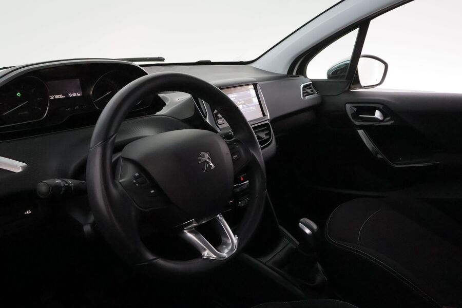 Peugeot 208 vaihtoauto