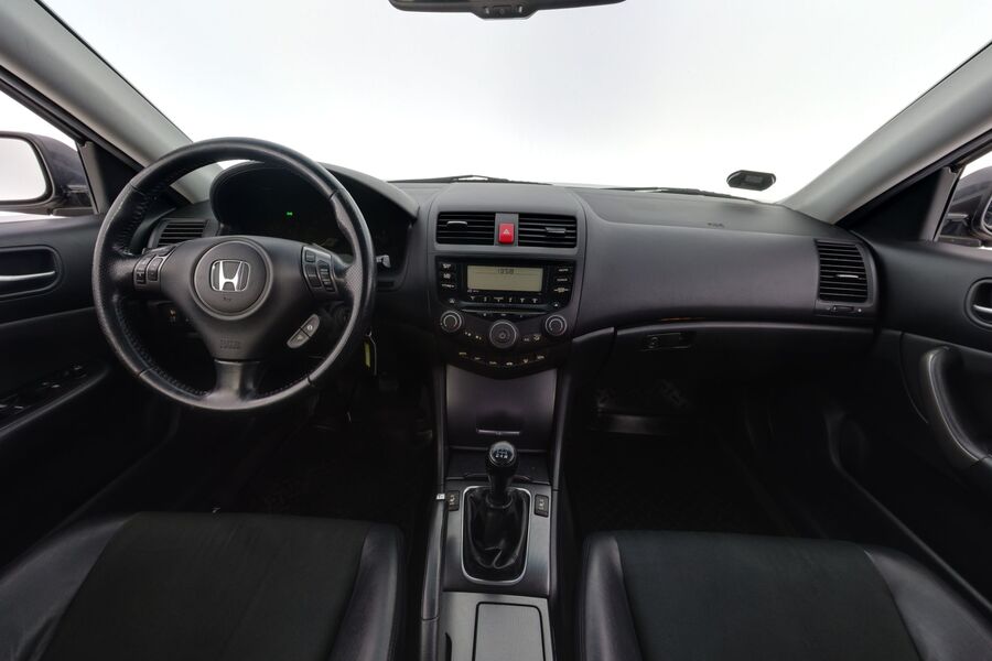 Honda Accord vaihtoauto