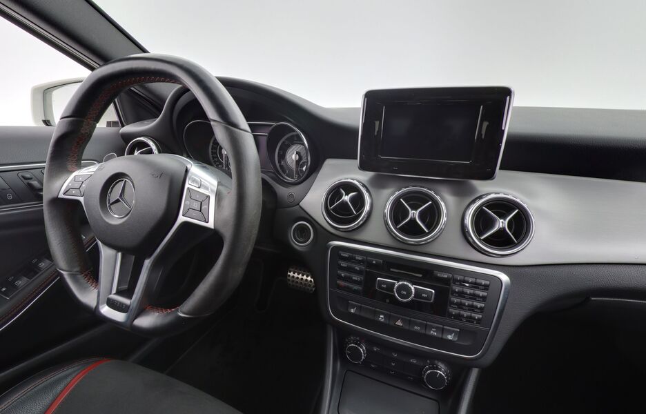 Mercedes-Benz GLA vaihtoauto
